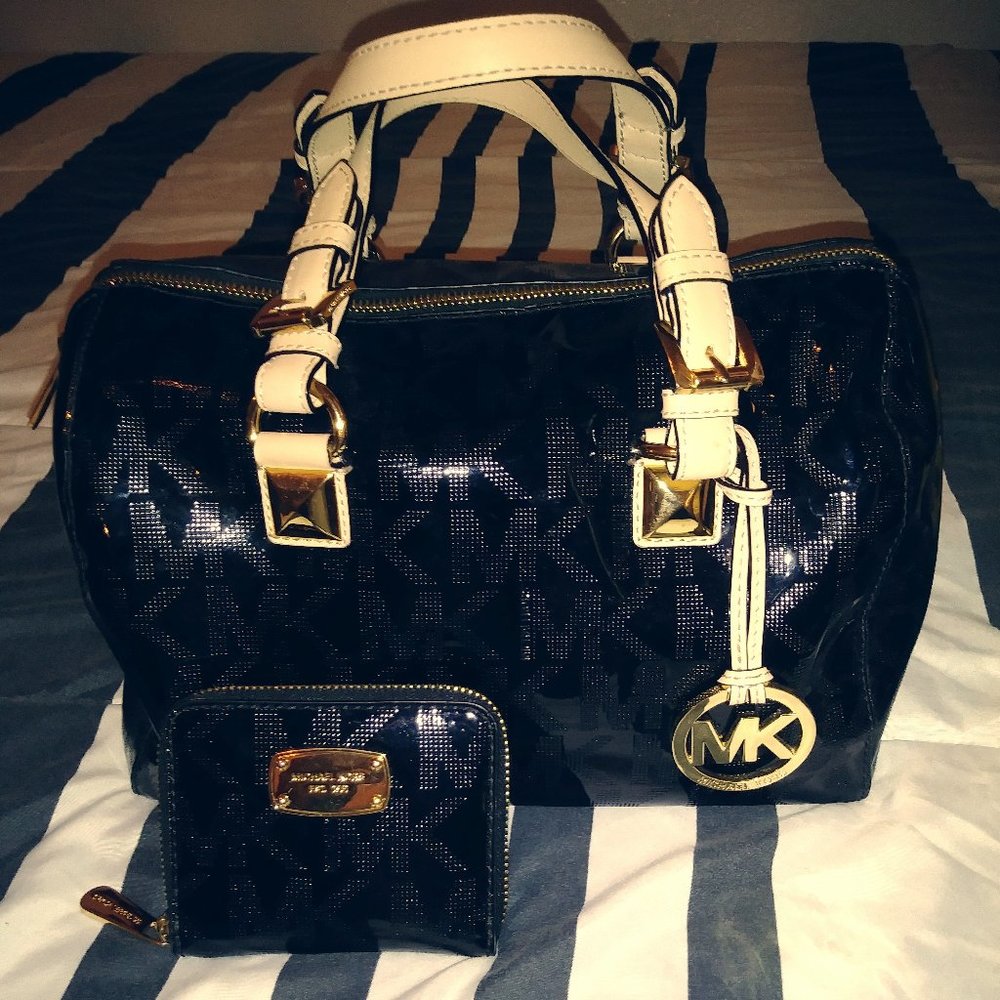 (Metallic) Monogram Micheal Kors